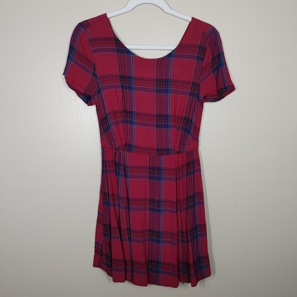 Volcom Red Plaid Lightweight Scoop Neck Mini Dress Size Medium - Picture 15 of 15
